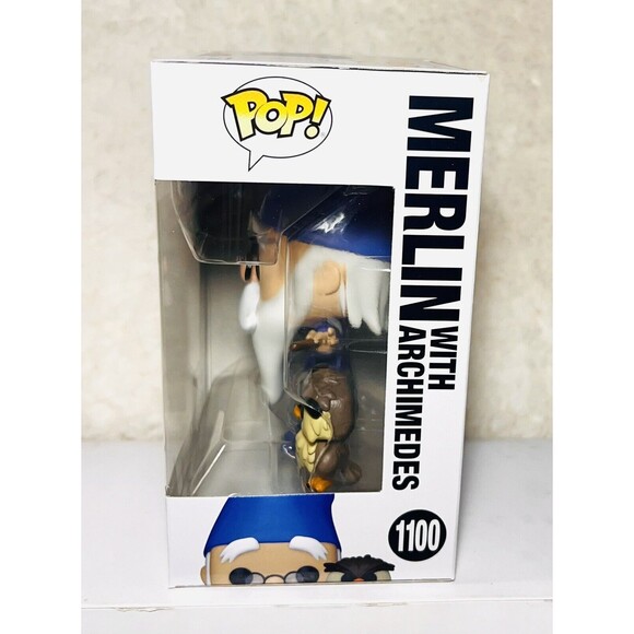 Funko POP! Disney 1100 Merlin with Archimedes The Sword And The Stone +Protector - Picture 2 of 6